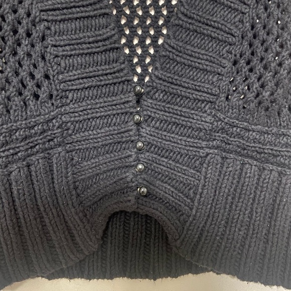 Free People EUC chunky crochet open knit crop cardigan with buttons size L - Picture 4 of 5